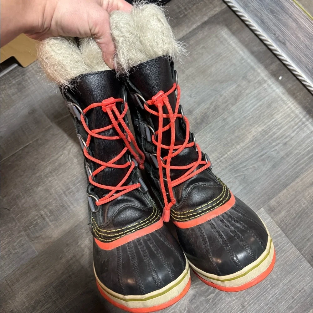 Sorel Joan of Arctic youth boots‎